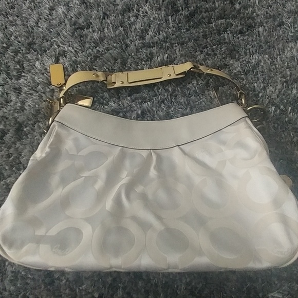 Coach 👜 - Picture 2 of 5